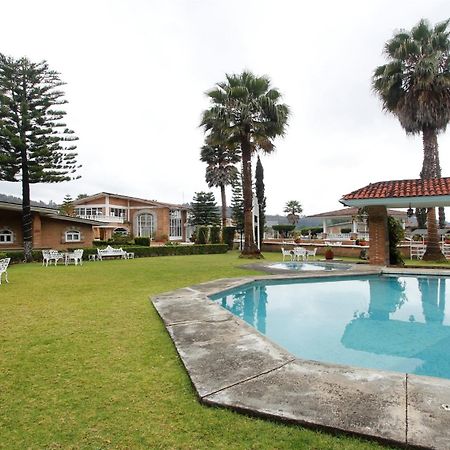 Hotel Villa Monarca Inn Zitacuaro Bagian luar foto