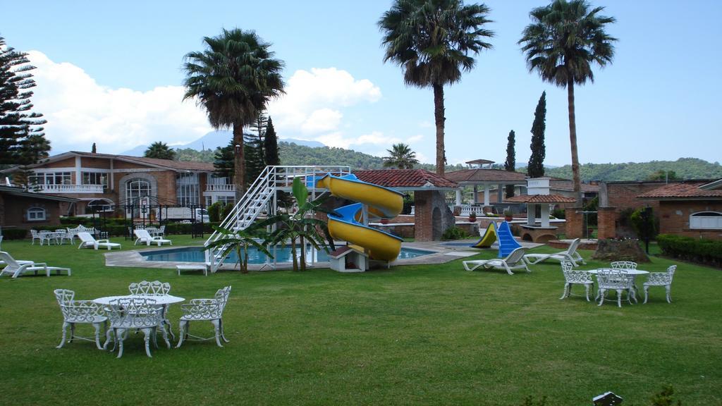 Hotel Villa Monarca Inn Zitacuaro Bagian luar foto
