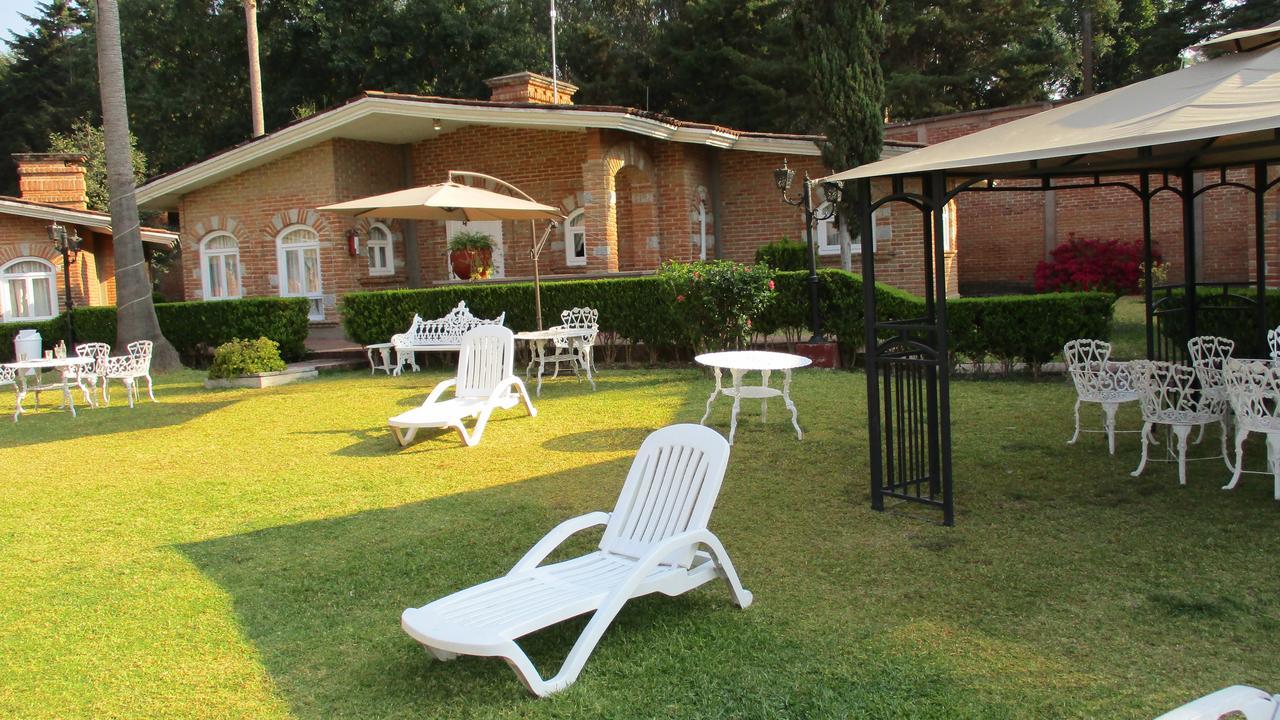 Hotel Villa Monarca Inn Zitacuaro Bagian luar foto