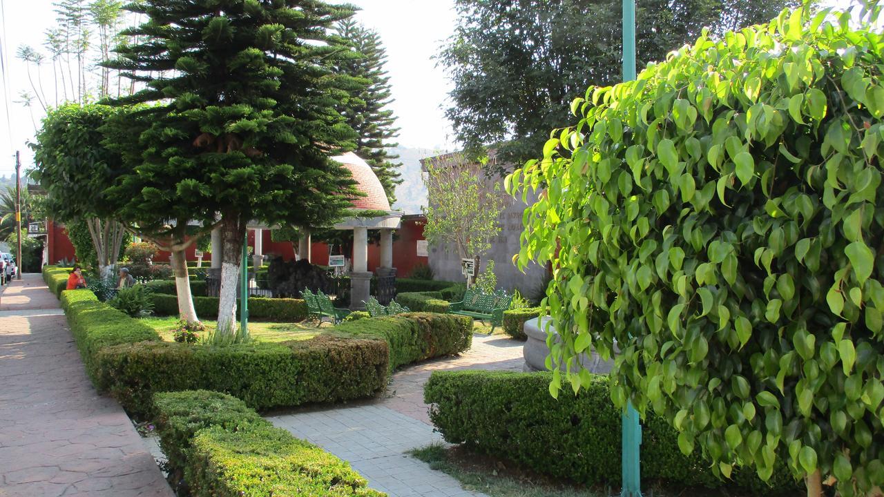 Hotel Villa Monarca Inn Zitacuaro Bagian luar foto