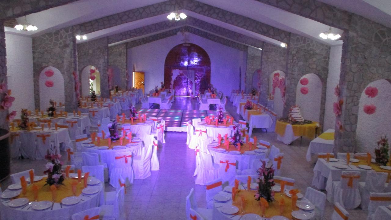 Hotel Villa Monarca Inn Zitacuaro Bagian luar foto