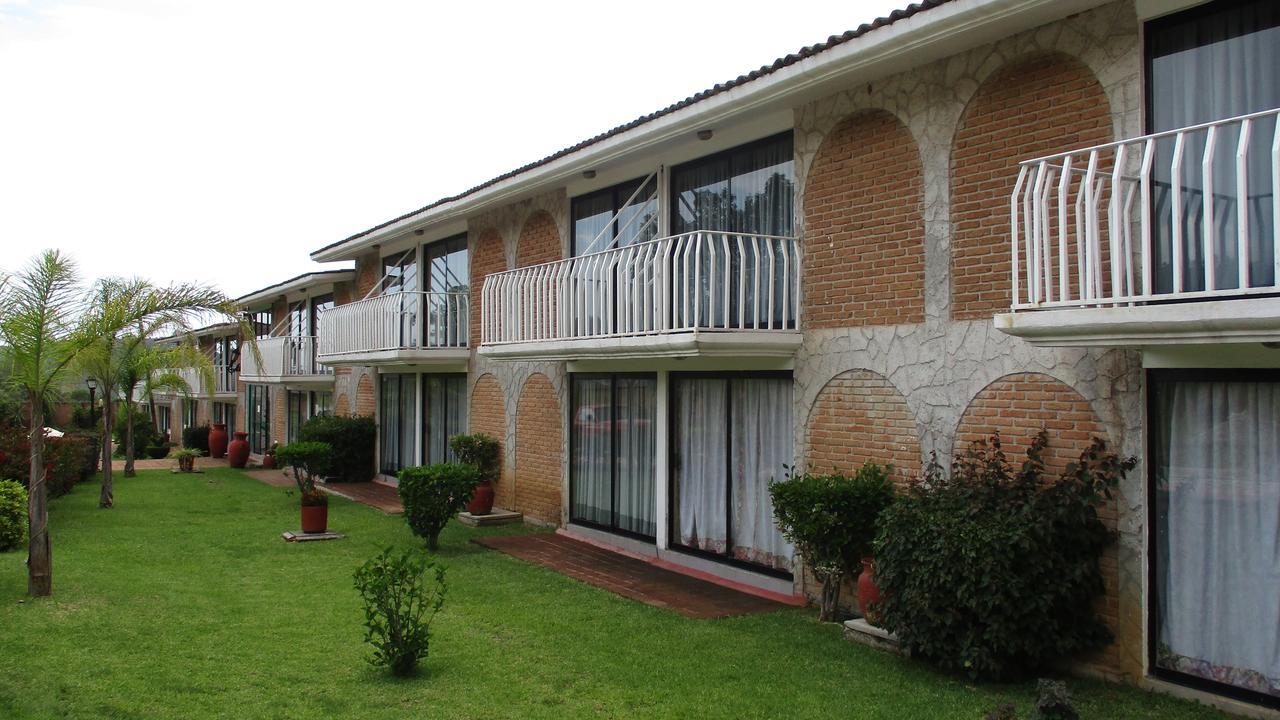 Hotel Villa Monarca Inn Zitacuaro Bagian luar foto