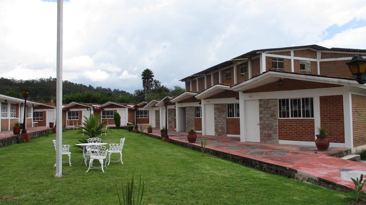 Hotel Villa Monarca Inn Zitacuaro Bagian luar foto