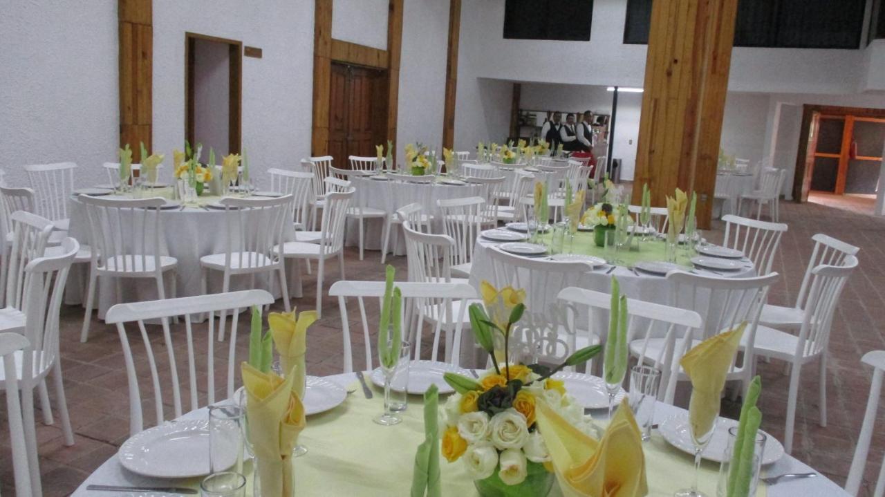 Hotel Villa Monarca Inn Zitacuaro Bagian luar foto